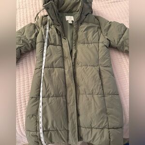 H&M Puffer Coat in Green like new